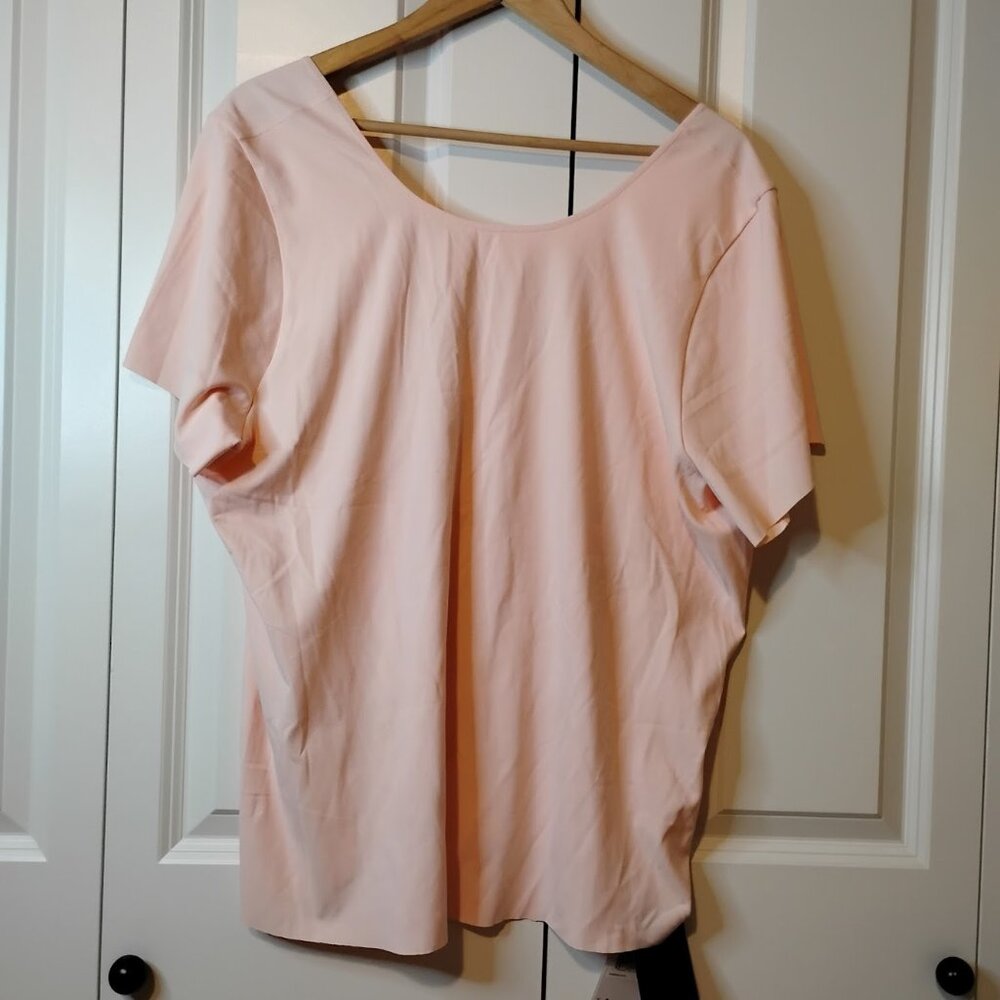 Nike Yoga Women's Peach Dri-Fit Training Short Sleeve Seamless T-Shirt Size 2X